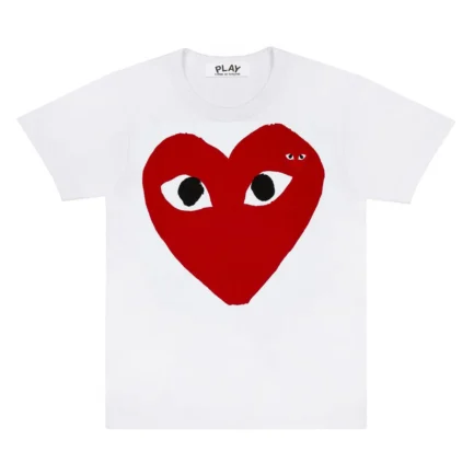 LARGE RED HEART PLAY T-SHIRT AND EMBLEM