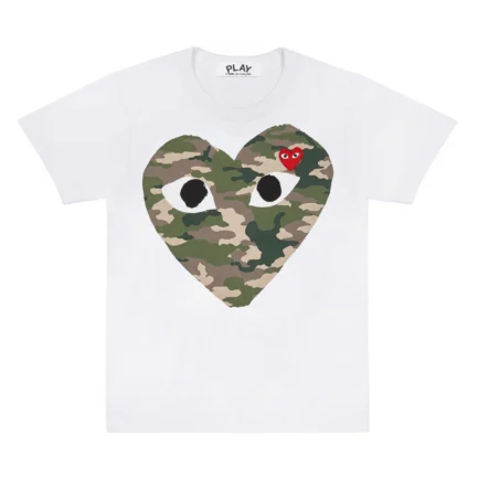 PLAY WHITE T-SHIRT WITH CAMO HEART PRINTED
